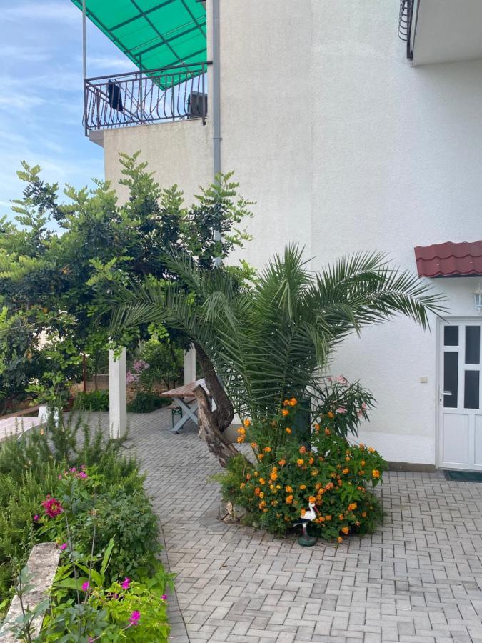 Apartments Simic Trogir Eksteriør bilde
