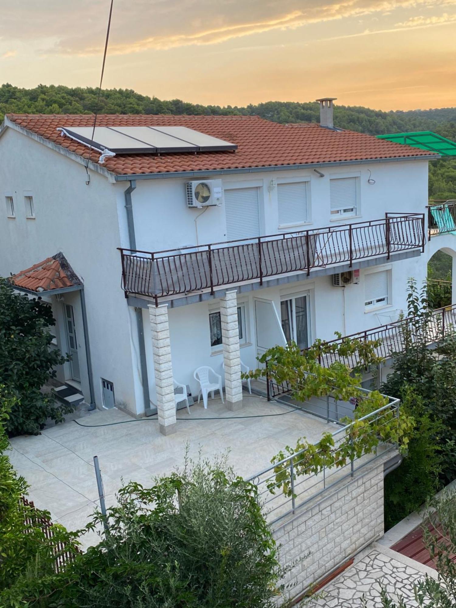 Apartments Simic Trogir Eksteriør bilde