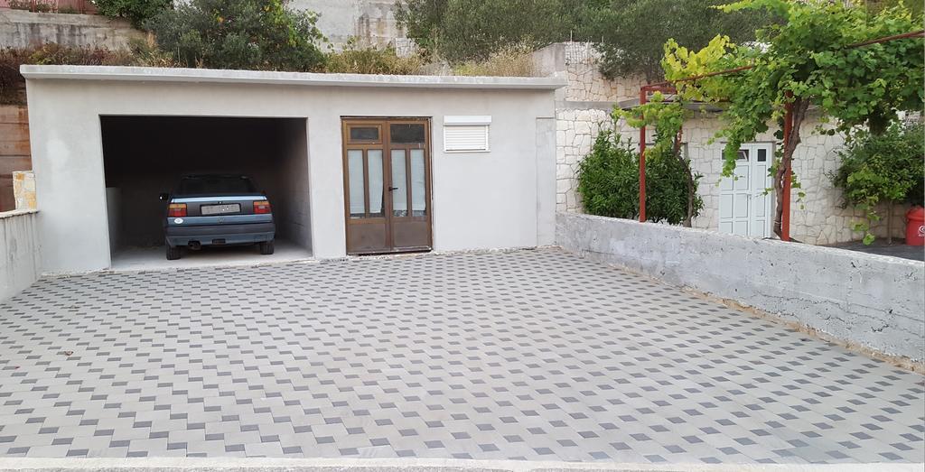 Apartments Simic Trogir Eksteriør bilde