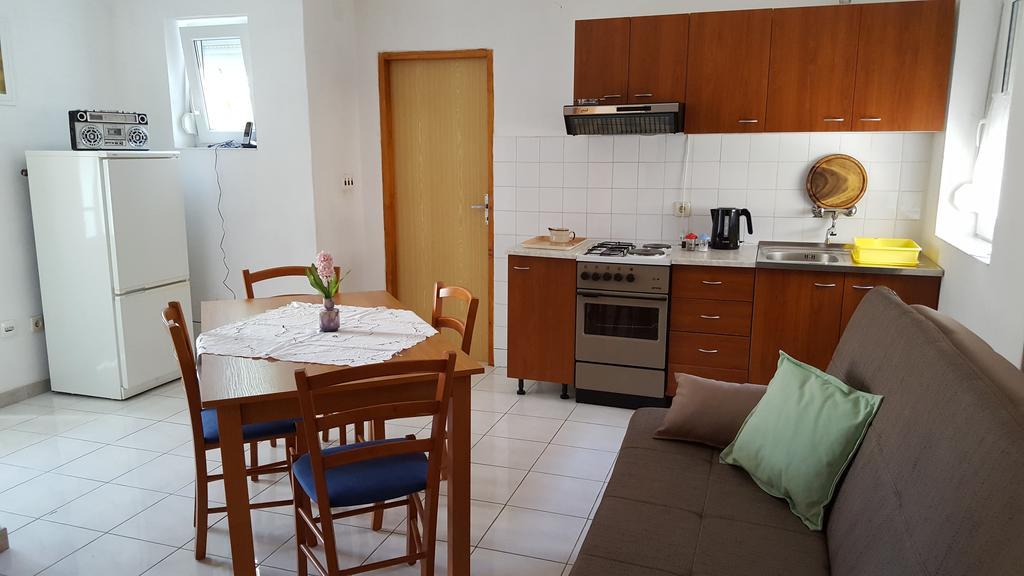 Apartments Simic Trogir Eksteriør bilde
